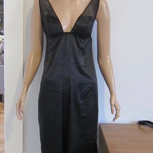 VICTORIA'S SECRET VERY SEXY BLACK SATIN SLIP